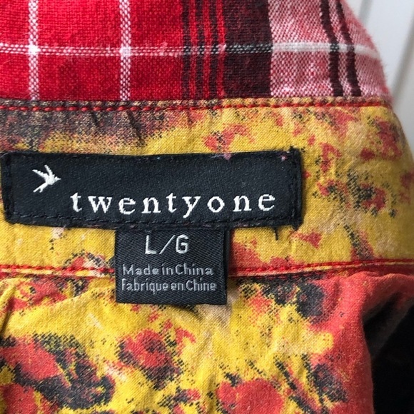 Forever 21 Red White And Black Plaid Shirt - Picture 6 of 8